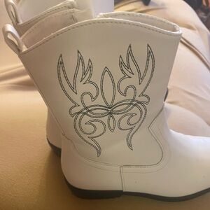Girls cowboy boots